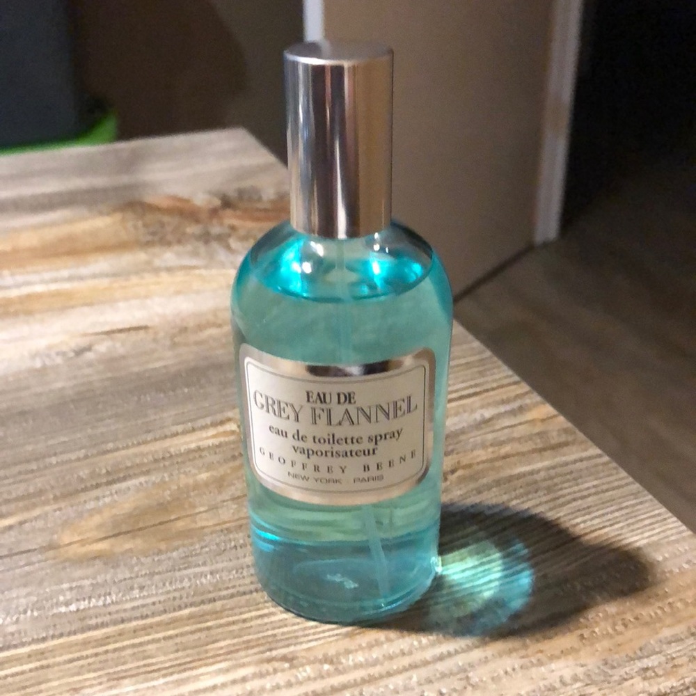 4oz Eau DE Grey Flannel